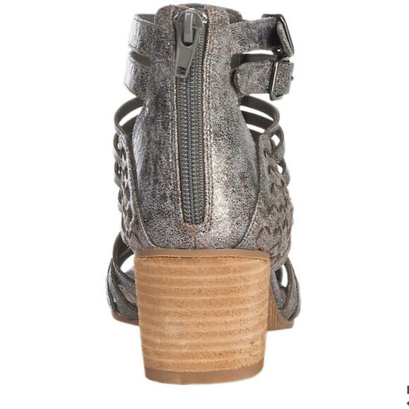 Not Rated Ofanto Pewter Gladiator Sandal - Picture 2 of 8